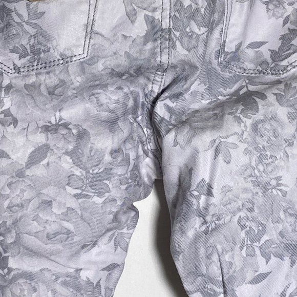 4/$25 Jessica Simpson Women Maternity Jeans Floral Rose Full Panel Denim Pant L - Picture 5 of 9